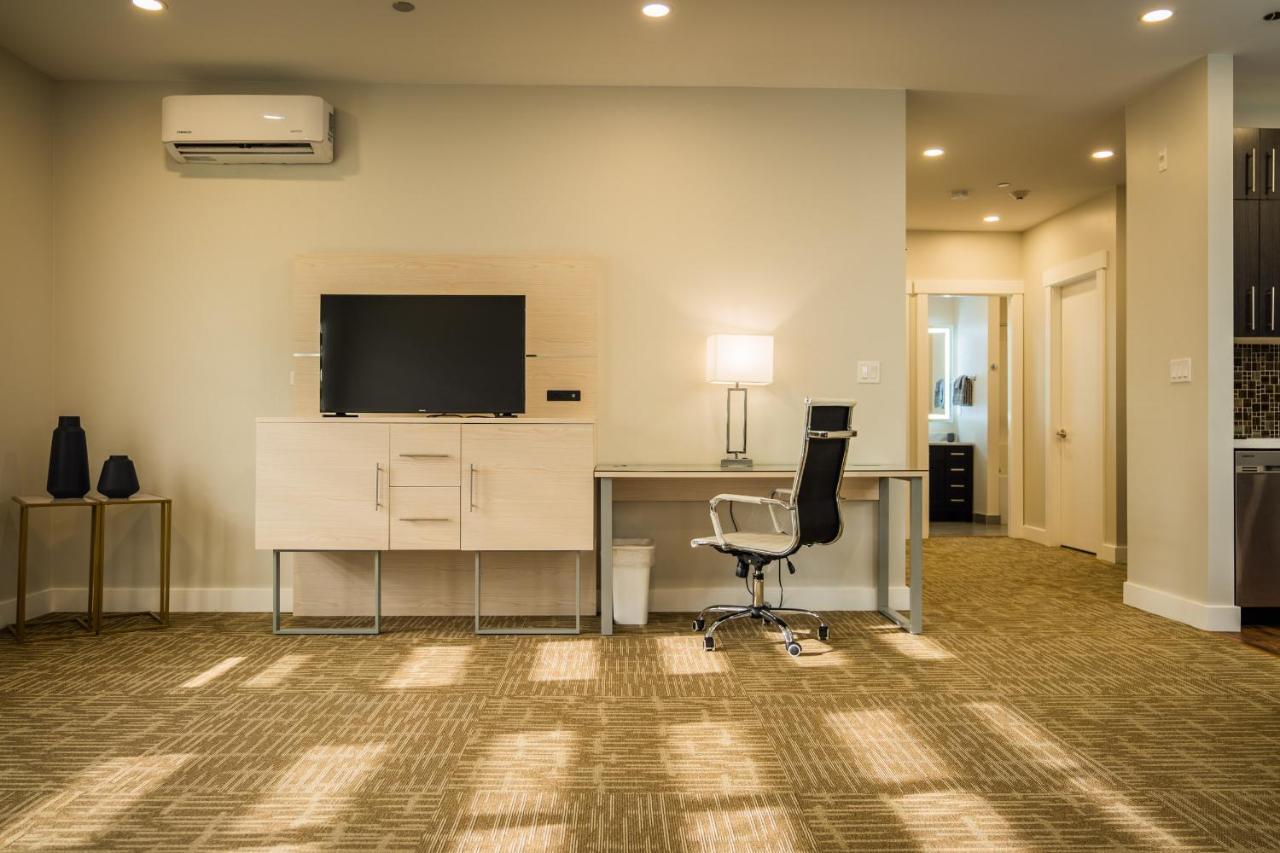 Quality Inn Sunshine Suites Terrace Dış mekan fotoğraf