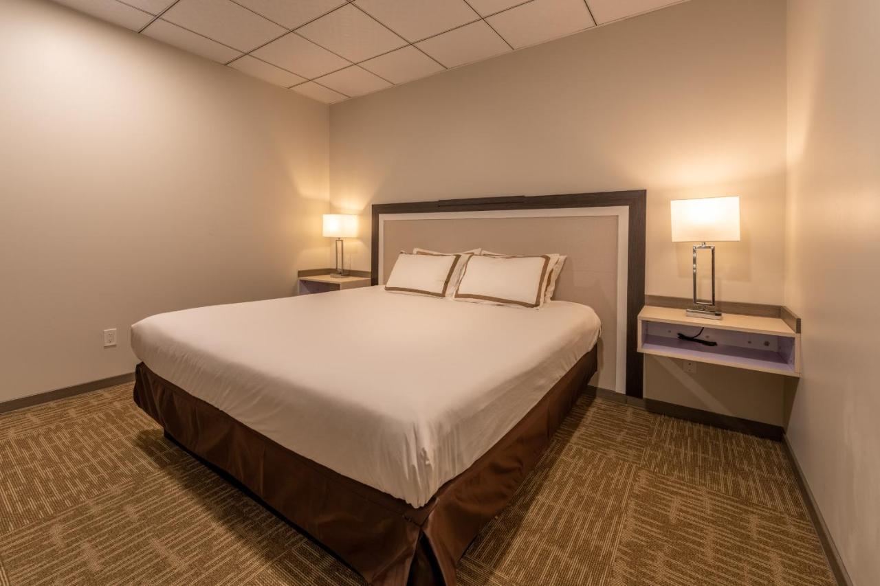 Quality Inn Sunshine Suites Terrace Dış mekan fotoğraf