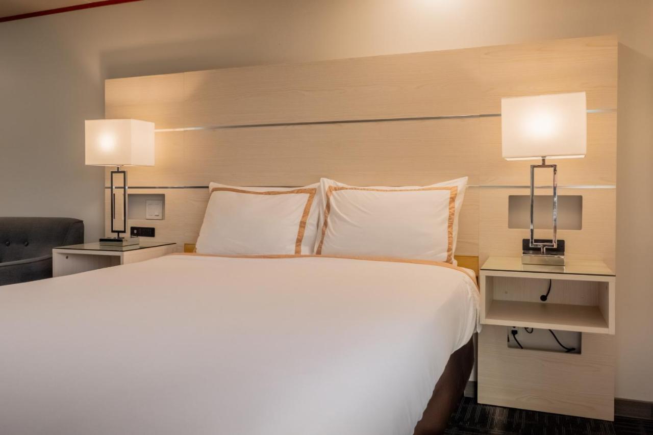 Quality Inn Sunshine Suites Terrace Dış mekan fotoğraf