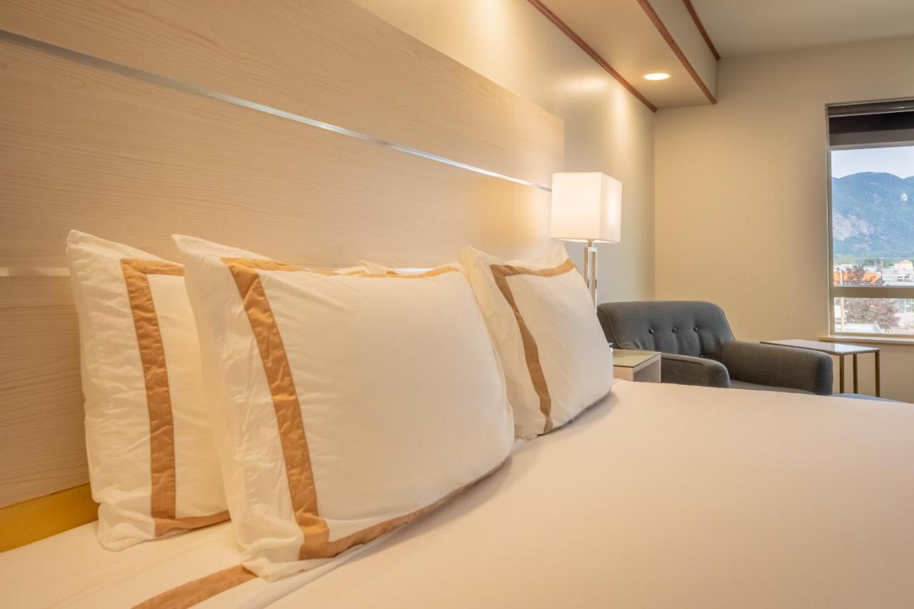 Quality Inn Sunshine Suites Terrace Dış mekan fotoğraf