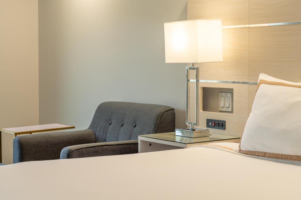 Quality Inn Sunshine Suites Terrace Dış mekan fotoğraf
