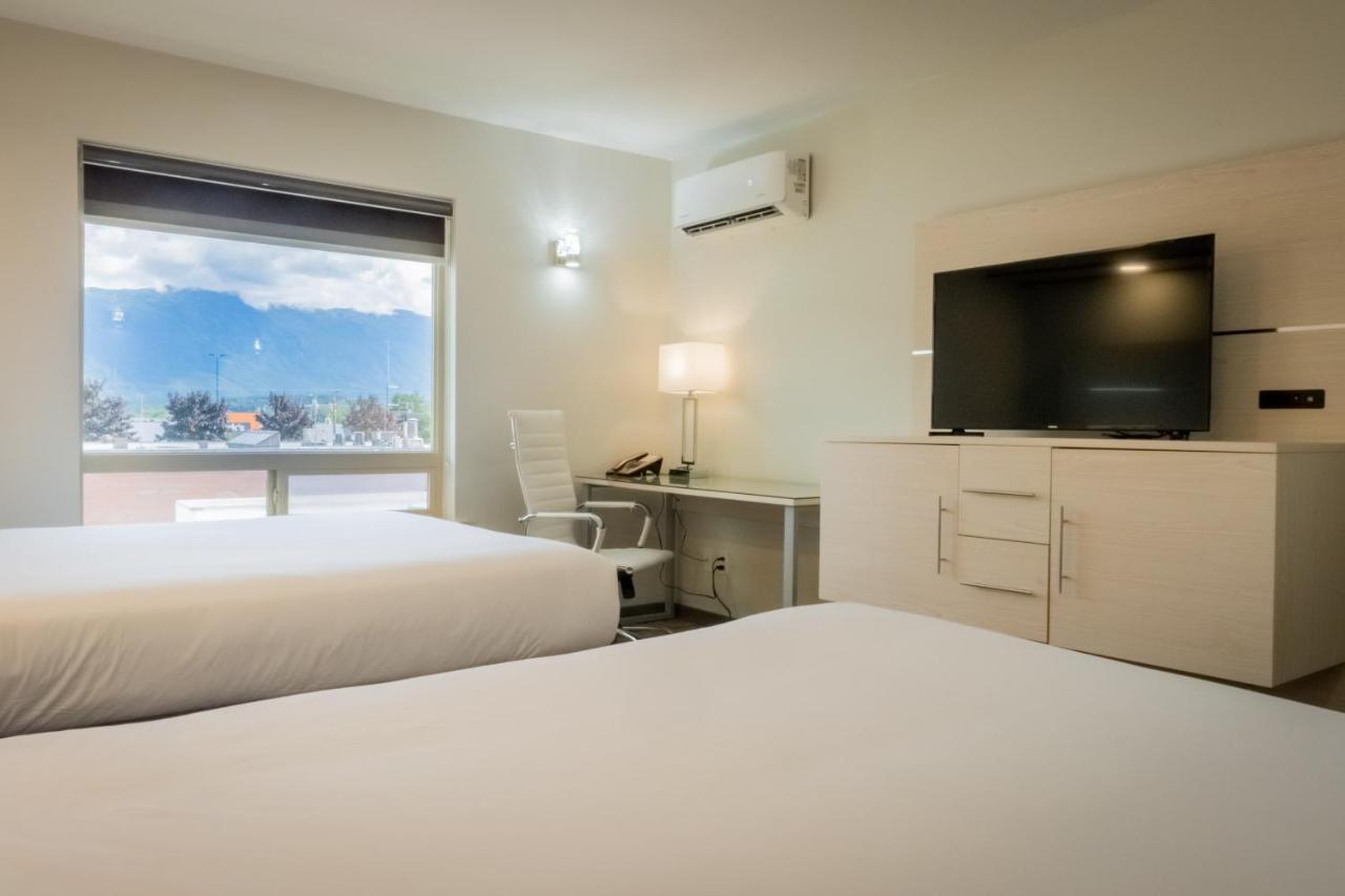 Quality Inn Sunshine Suites Terrace Dış mekan fotoğraf