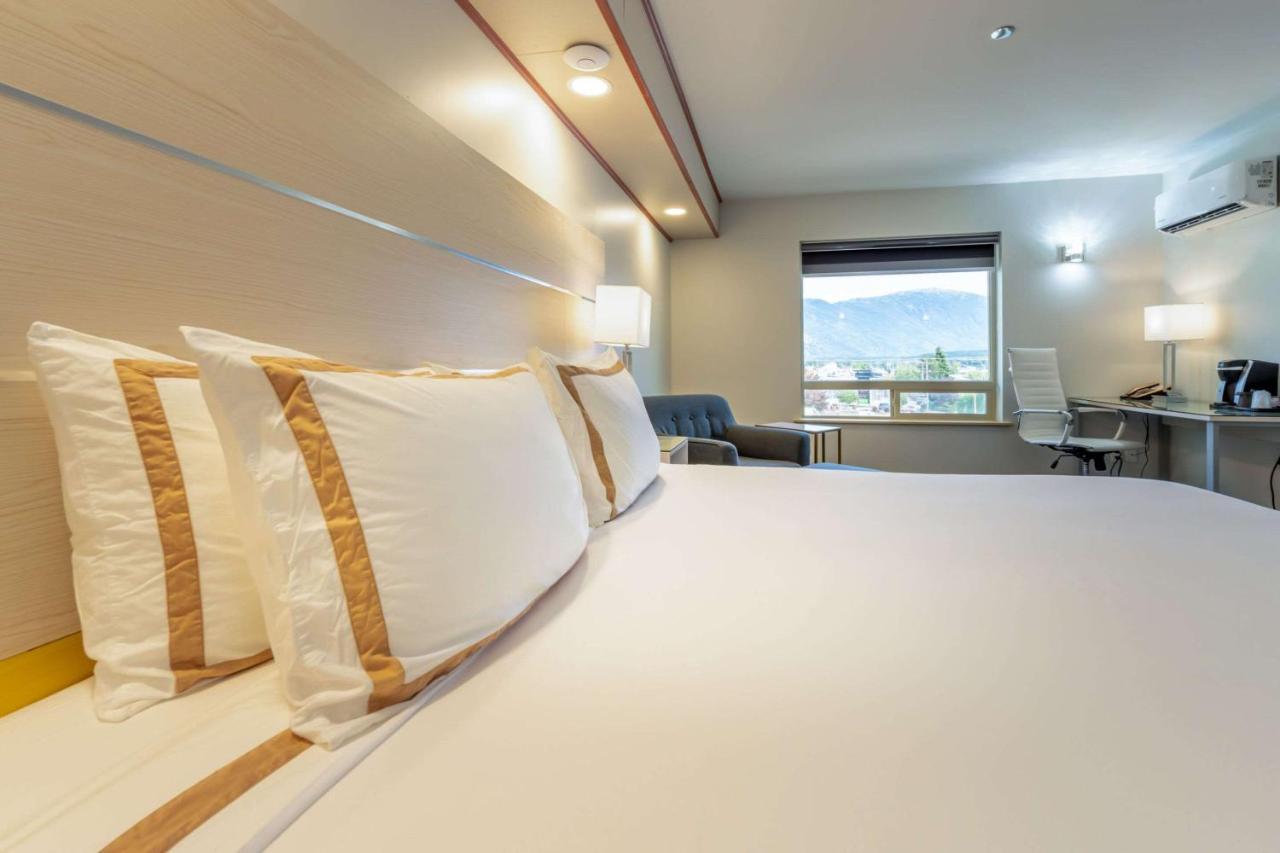 Quality Inn Sunshine Suites Terrace Dış mekan fotoğraf