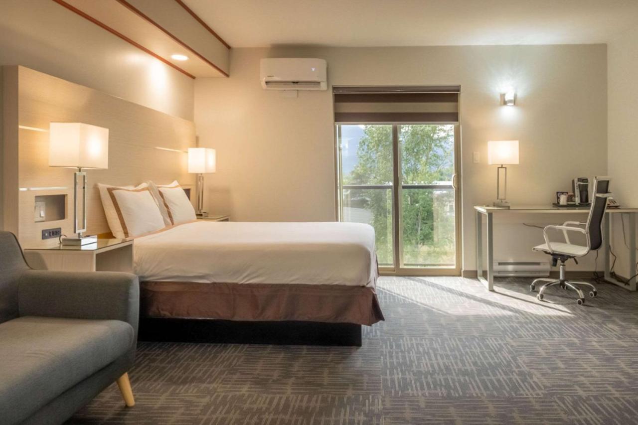 Quality Inn Sunshine Suites Terrace Dış mekan fotoğraf
